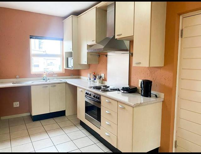 2 BEDROOM PROPERTY TO RENT IN LONEHILL